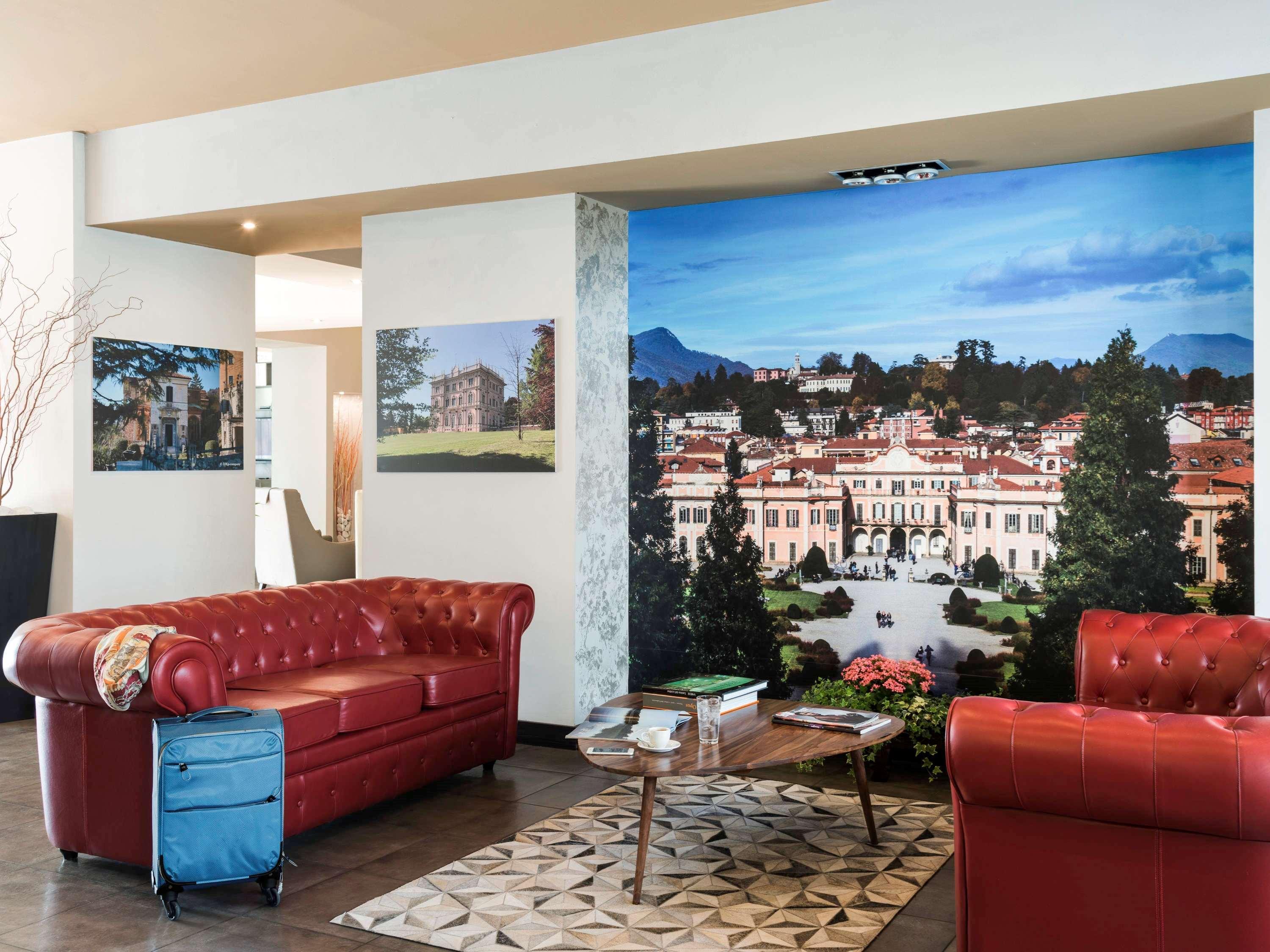Bis Hotel Varèse Extérieur photo