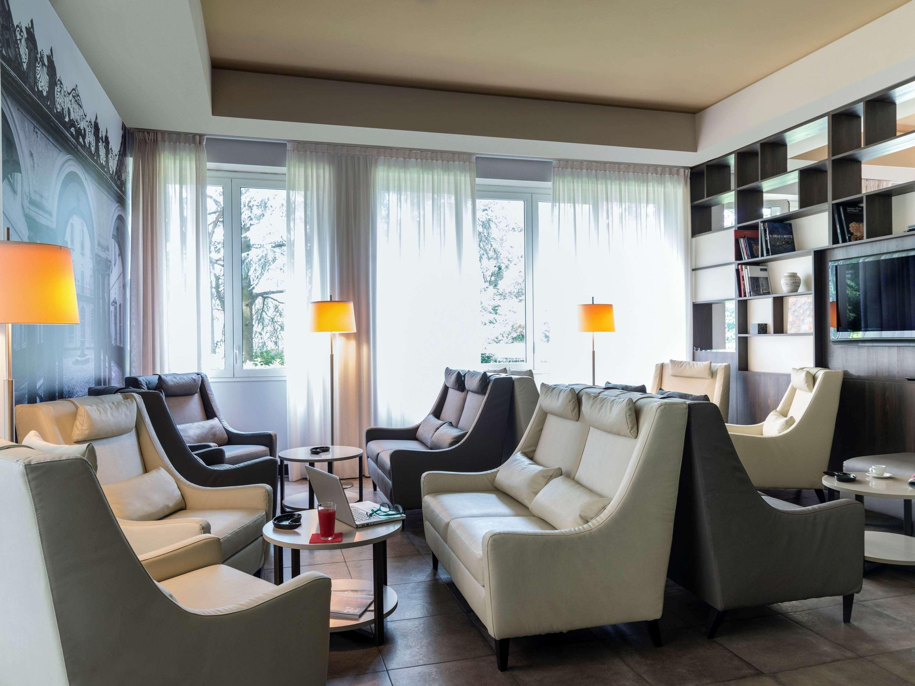 Bis Hotel Varèse Extérieur photo