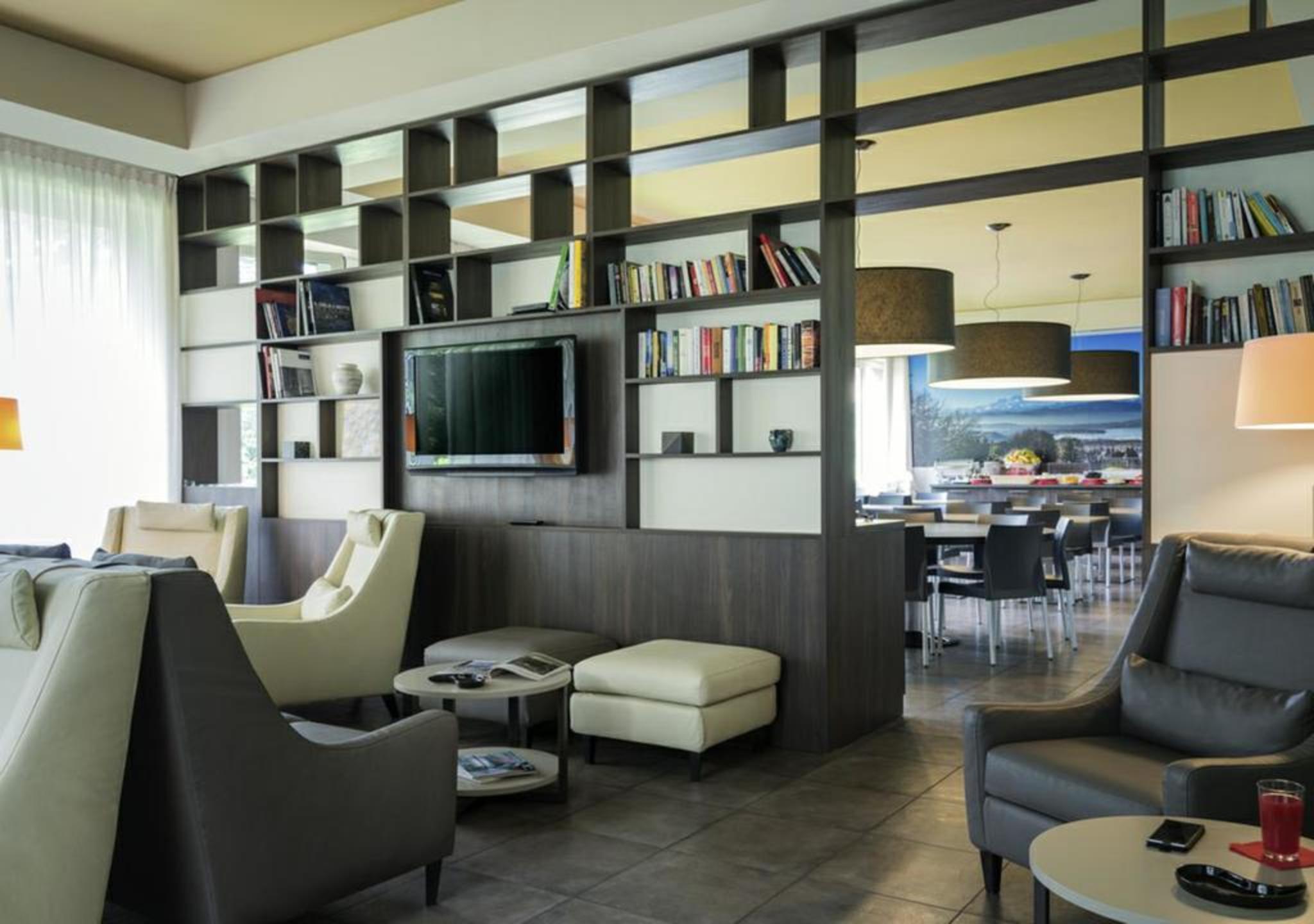 Bis Hotel Varèse Extérieur photo